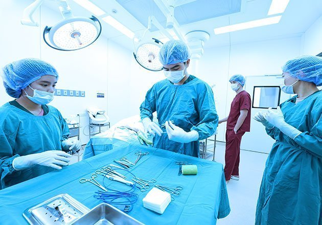 ΛΑΠΑΡΟΣΚΟΠΙΚΗ Ή ΚΛΑΣΙΚΗ ΧΕΙΡΟΥΡΓΙΚΗ