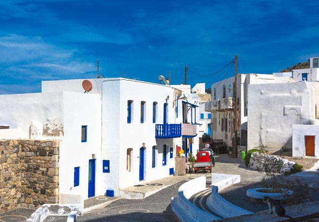 ΟΙ SOS ΙΑΤΡΟΙ ΕΞΕΤΑΖΟΥΝ ΔΩΡΕΑΝ ΤΟΥΣ ΚΑΤΟΙΚΟΥΣ ΤΗΣ ΝΙΣΥΡΟΥ